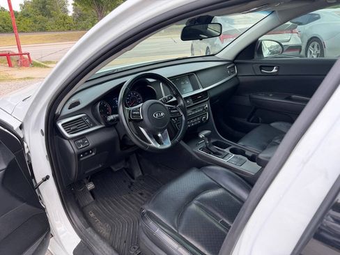 Used 2020 Kia Optima SE FWD image 9