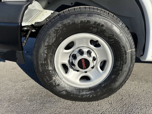 New 2025 GMC Savana 2500 w/ Driver Convenience Package image 13