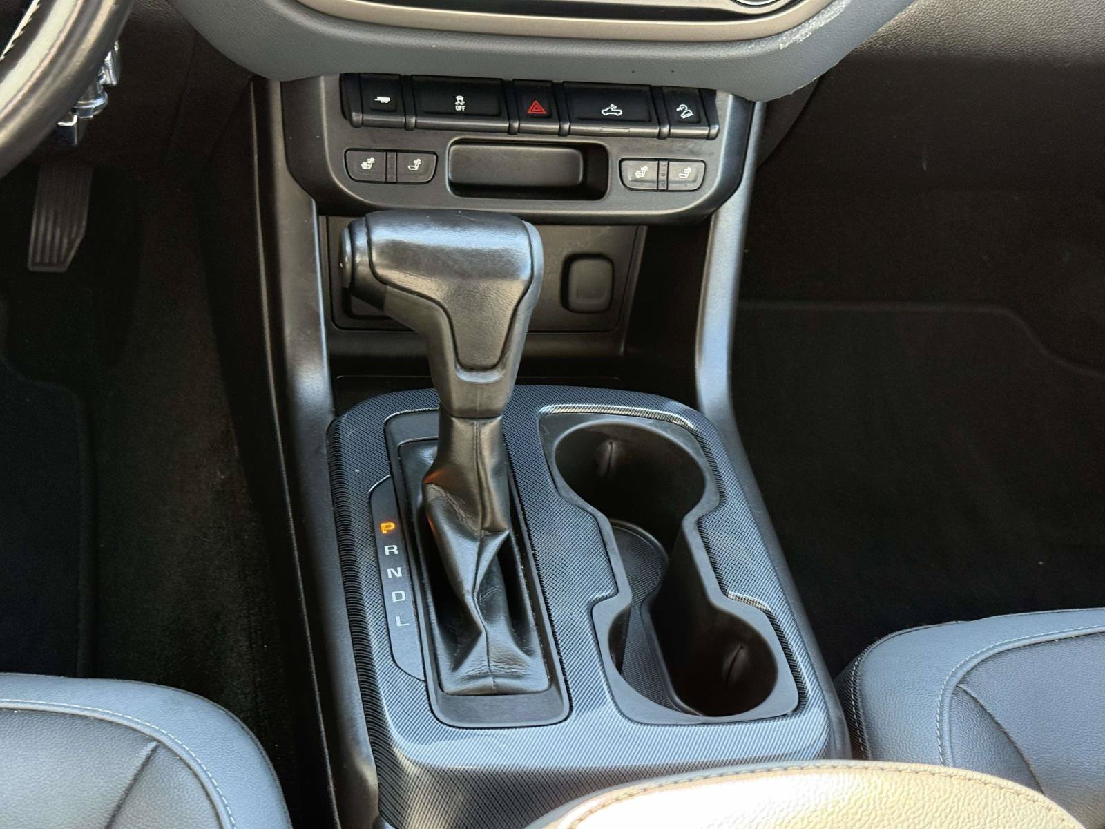 Used 2017 Chevrolet Colorado Z71 AWD/4WD image 19