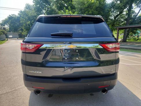 Used 2019 Chevrolet Traverse LT image 6