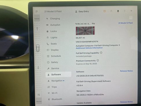 Used 2021 Tesla Model S Plaid image 3