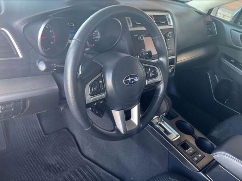 Used 2017 Subaru Outback 2.5i AWD/4WD image 14