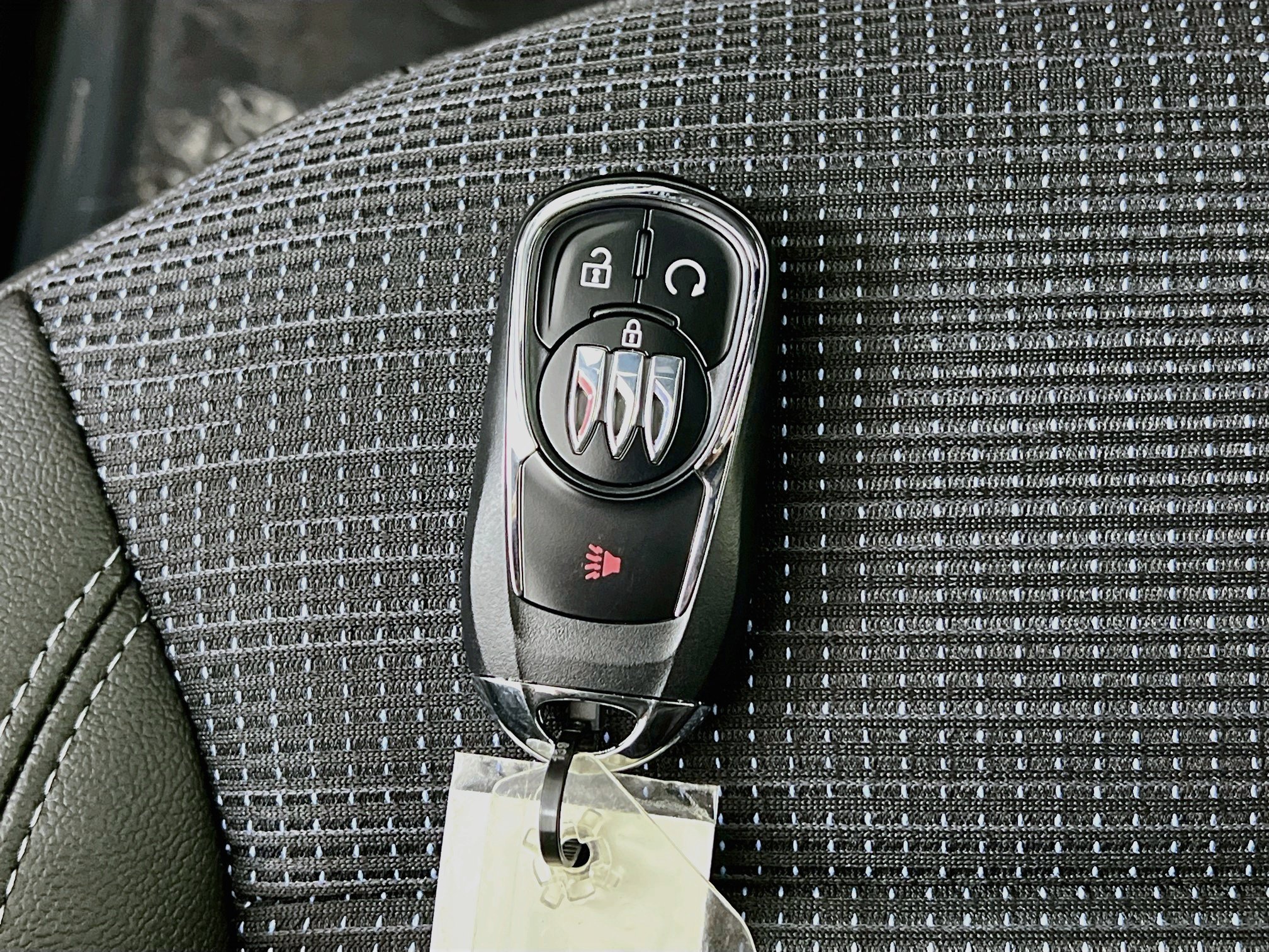 New 2026 Buick Envista Sport Touring w/ Convenience I Package FWD image 28