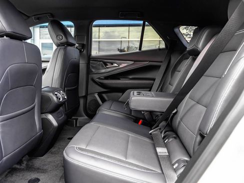 Used 2024 Chevrolet Blazer EV LT AWD/4WD image 19