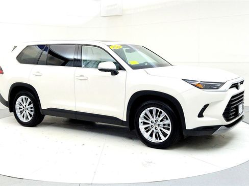 Used 2024 Toyota Grand Highlander Platinum AWD/4WD image 7