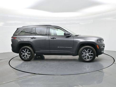 New 2025 Jeep Grand Cherokee Limited image 5