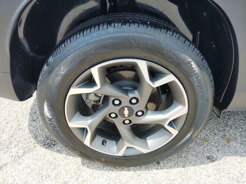 Used 2025 Chevrolet Trax LT w/ Driver Confidence Package FWD image 10