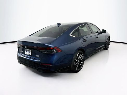 Used 2025 Honda Accord Touring image 7