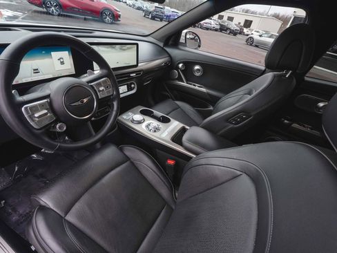 Used 2023 Genesis GV60 Advanced image 15