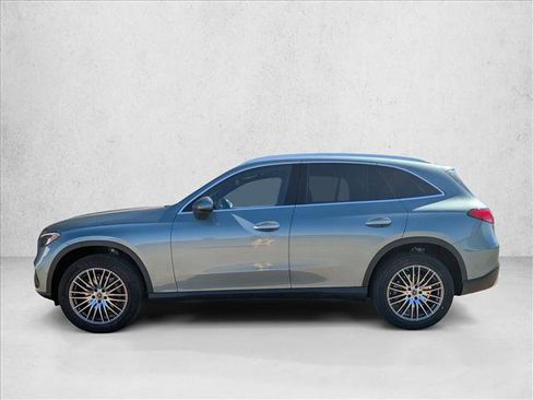 Used 2026 Mercedes-Benz GLC 300 image 8