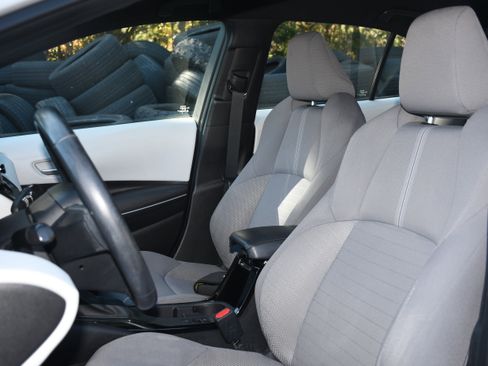 Used 2023 Toyota Corolla SE image 11