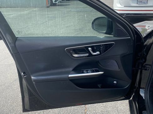 Used 2023 Mercedes-Benz C 300 Sedan image 9