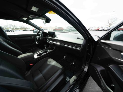 Certified 2025 Honda Civic Sport image 25