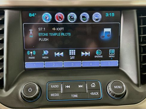 Used 2018 GMC Acadia Denali w/ Technology Package AWD/4WD image 21