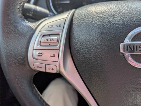 Used 2015 Nissan Rogue SL w/ SL Premium Package image 18