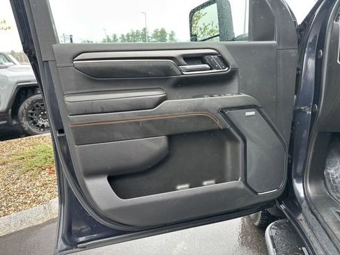 Used 2024 GMC Sierra 2500 AT4 w/ Technology Package AWD/4WD image 19