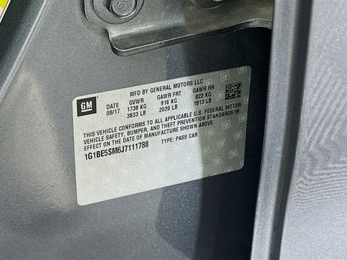 Used 2018 Chevrolet Cruze LT FWD image 12