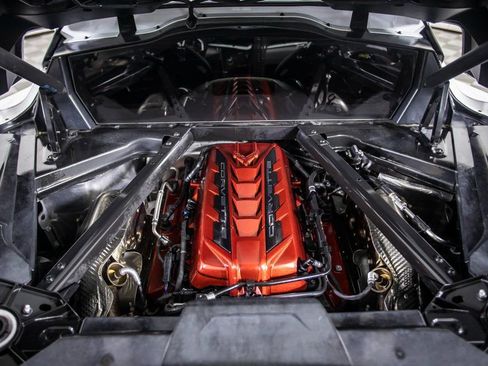 Used 2023 Chevrolet Corvette Stingray Premium Cpe w/ Z51 Performance Package image 9