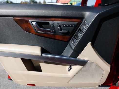 Used 2012 Mercedes-Benz GLK 350 2WD image 45