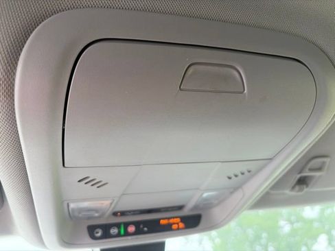 Used 2021 Chevrolet Equinox LT FWD image 27