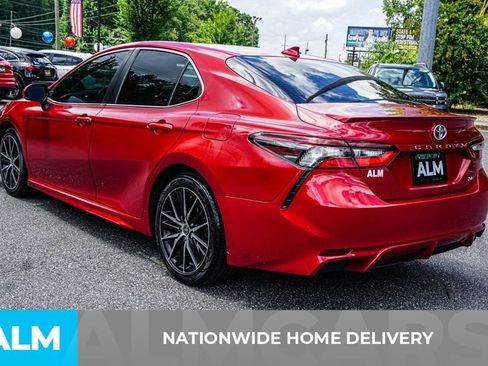 Used 2022 Toyota Camry SE w/ Convenience Package FWD image 5