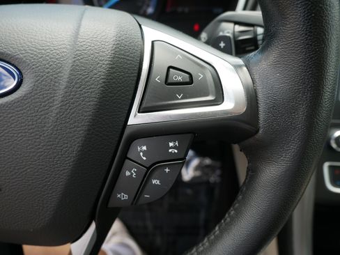 Used 2019 Ford Fusion SEL FWD image 29