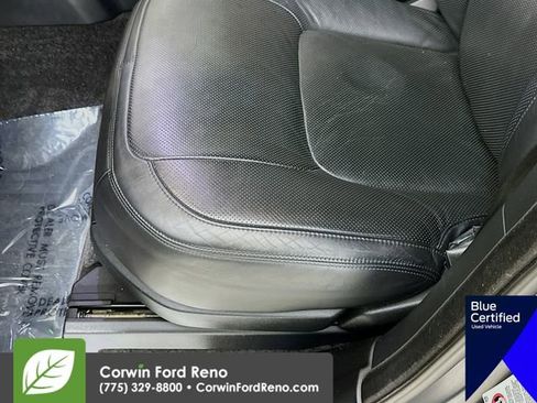 Used 2020 Land Rover Range Rover HSE image 23