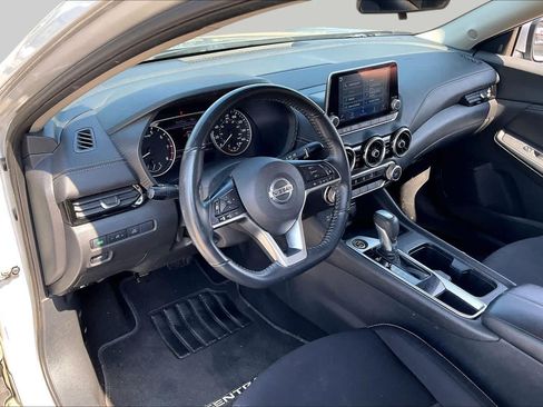 Used 2022 Nissan Sentra SV FWD image 17