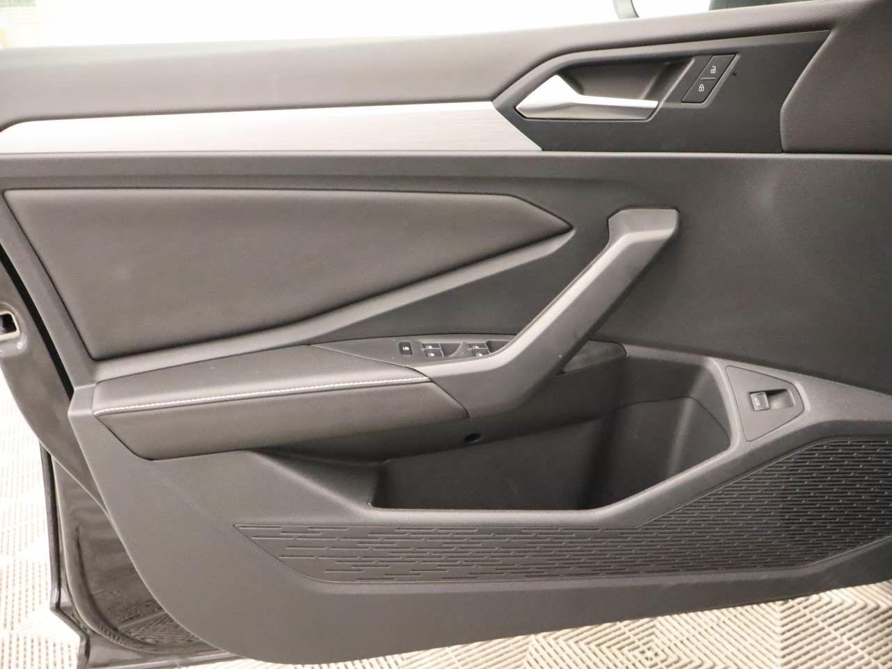 Used 2025 Volkswagen Jetta S FWD image 18