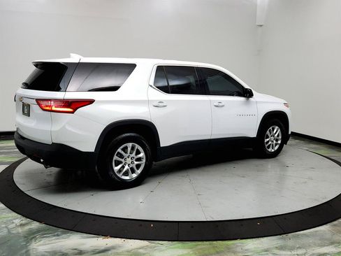 Used 2019 Chevrolet Traverse LS FWD image 5