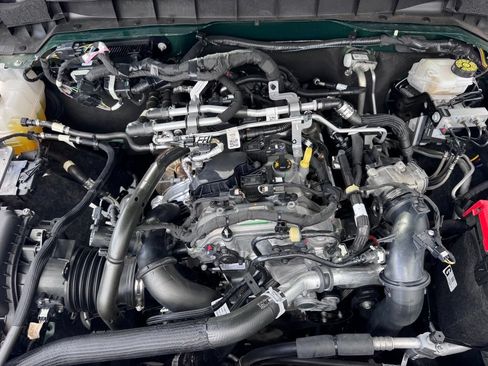 Used 2025 Ford Bronco Outer Banks AWD/4WD image 37