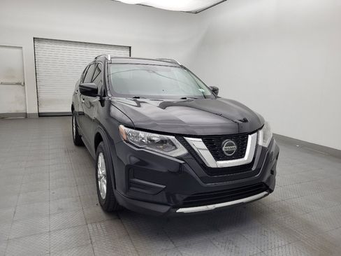 Used 2020 Nissan Rogue SV FWD image 14