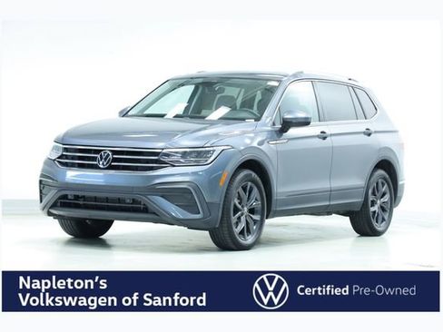Certified 2022 Volkswagen Tiguan SE image 1