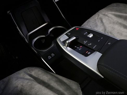 Used 2025 BMW X1 xDrive28i w/ Premium Package image 24