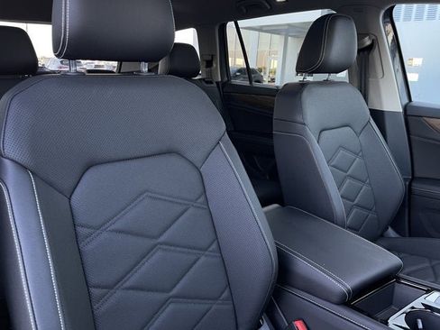 New 2026 Volkswagen Atlas SE image 23