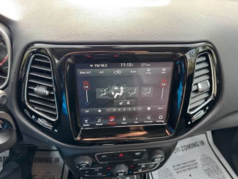 Used 2018 Jeep Compass Limited w/ Navigation Group image 20