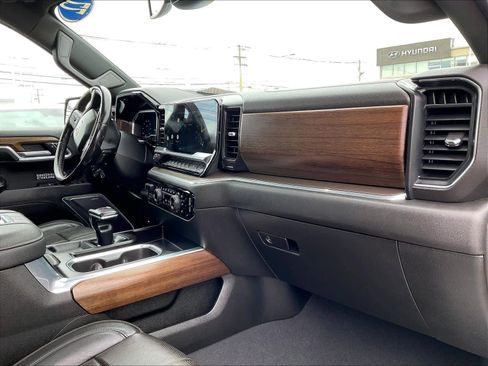 Used 2022 Chevrolet Silverado 1500 High Country image 14