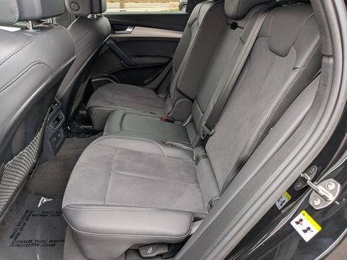 Used 2024 Audi Q5 e Premium Plus AWD/4WD image 25