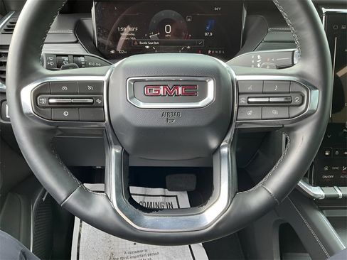 Used 2025 GMC Acadia Elevation image 34