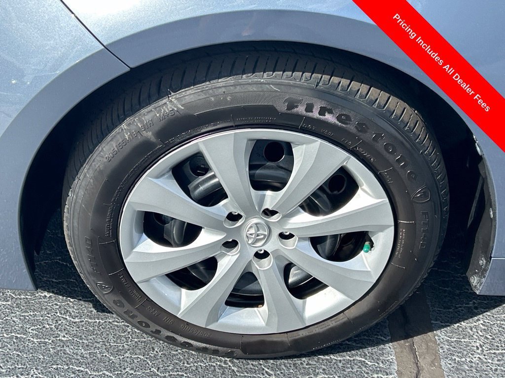 Used 2024 Toyota Corolla LE FWD image 22
