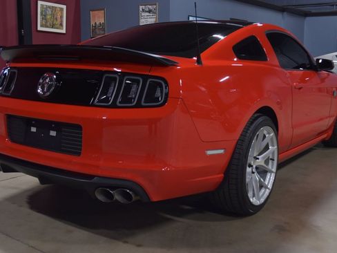 Used 2013 Ford Mustang Boss 302 w/ Boss 302 Accessory Pkg image 10