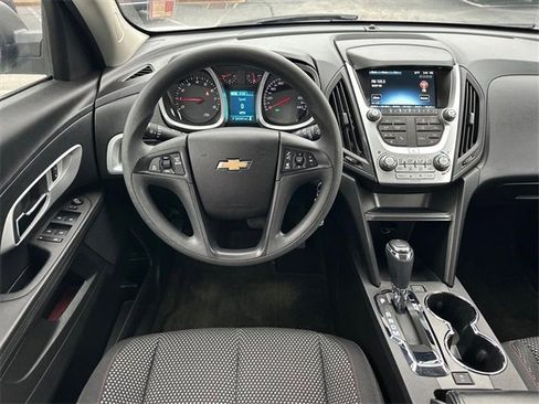 Used 2017 Chevrolet Equinox LS image 10