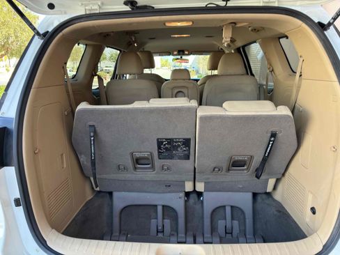 Used 2015 Kia Sedona LX w/ LX Convenience Package FWD image 57