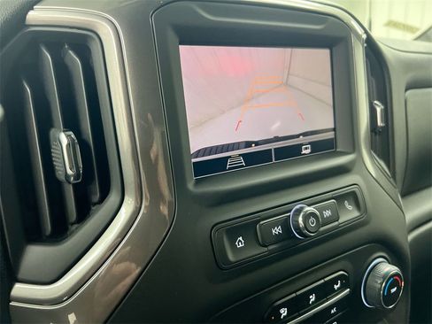 Used 2025 Chevrolet Silverado 2500 Custom w/ Custom Value Package image 14