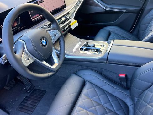New 2026 BMW X7 xDrive40i image 4