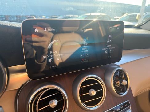 Used 2022 Mercedes-Benz GLC 300 4MATIC image 20