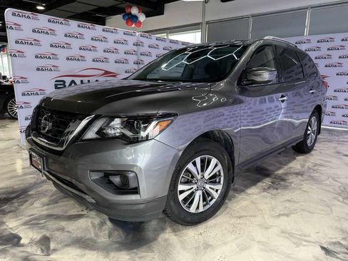Used 2020 Nissan Pathfinder S image 12