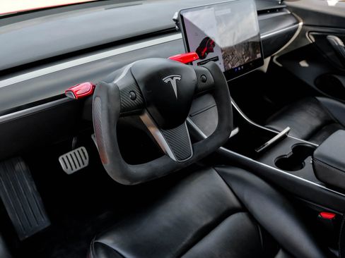 Used 2019 Tesla Model 3 Performance image 3