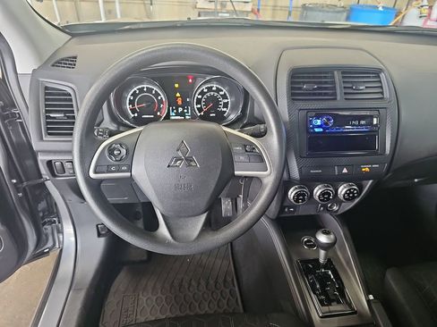 Used 2024 Mitsubishi Outlander Sport AWD image 16