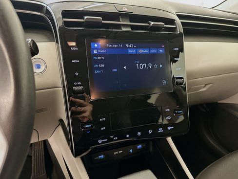 Used 2024 Hyundai Tucson SEL image 25